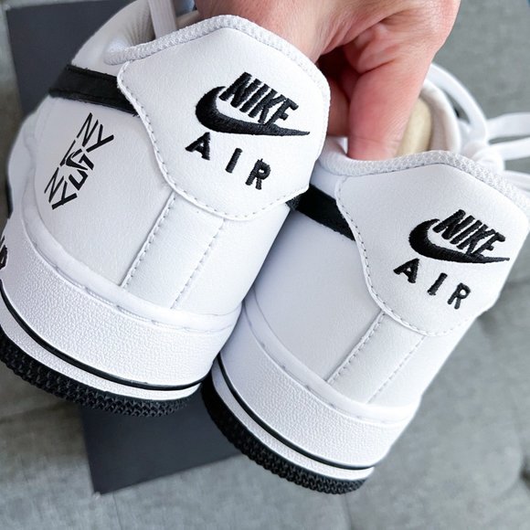 🤍🖤 Nike Air Force 1 white black shoes - Picture 4 of 4